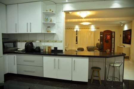 Casa à venda com 270m², 4 quartos e 3 vagasCozinha