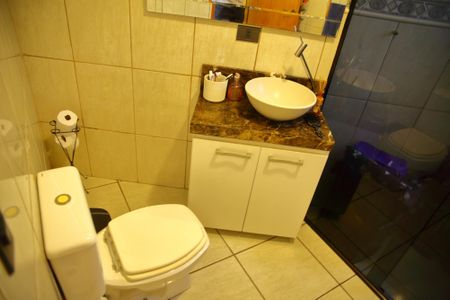 Casa à venda com 270m², 4 quartos e 3 vagasBanheiro Social