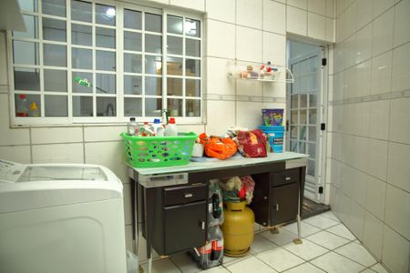 Casa à venda com 270m², 4 quartos e 3 vagasÁrea de Serviço