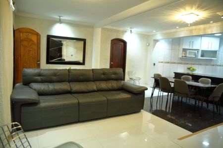 Casa à venda com 270m², 4 quartos e 3 vagasSala