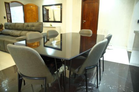 Casa à venda com 270m², 4 quartos e 3 vagasSala