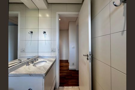 Apartamento à venda com 175m², 4 quartos e 3 vagasBanheiro Social