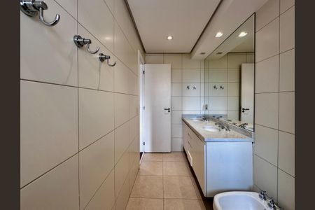 Apartamento à venda com 175m², 4 quartos e 3 vagasBanheiro Suíte 1