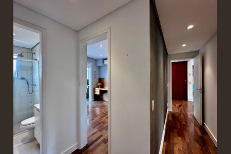 Apartamento à venda com 175m², 4 quartos e 3 vagasCorredor Quartos