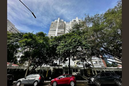 Apartamento à venda com 175m², 4 quartos e 3 vagasFachada