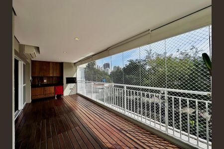 Apartamento à venda com 175m², 4 quartos e 3 vagasVaranda