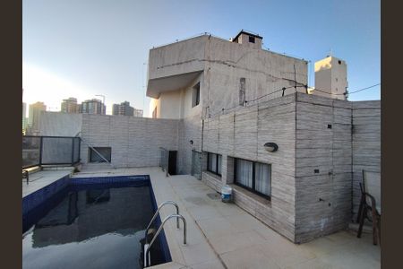 Apartamento à venda com 370m², 4 quartos e 4 vagas Apartamento à venda com 370m², 4 quartos e 4 vagasÁrea garden