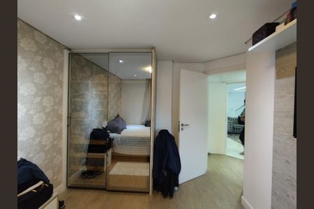 Apartamento à venda com 370m², 4 quartos e 4 vagas Apartamento à venda com 370m², 4 quartos e 4 vagasQuarto