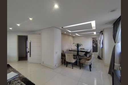 Apartamento à venda com 370m², 4 quartos e 4 vagas Apartamento à venda com 370m², 4 quartos e 4 vagasSala