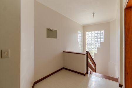 Casa à venda com 196m², 3 quartos e 2 vagasHall