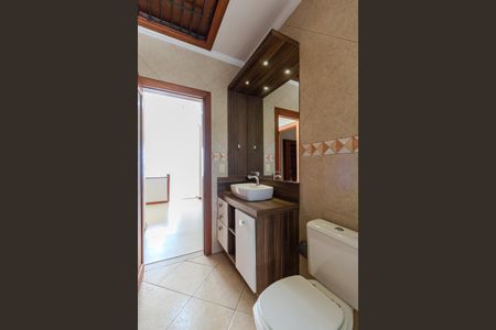 Casa à venda com 196m², 3 quartos e 2 vagasBanheiro Social