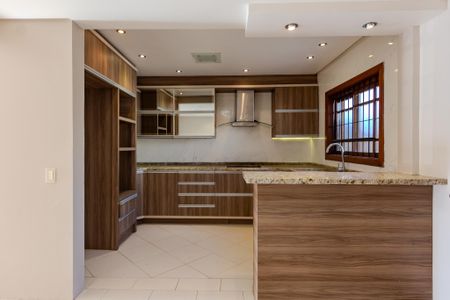 Casa à venda com 196m², 3 quartos e 2 vagasCozinha