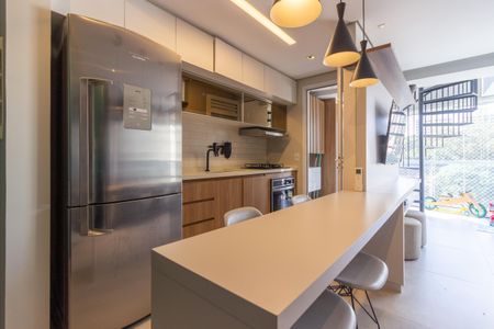 Apartamento à venda com 120m², 3 quartos e 2 vagas Apartamento à venda com 120m², 3 quartos e 2 vagasCozinha e Área de Serviço