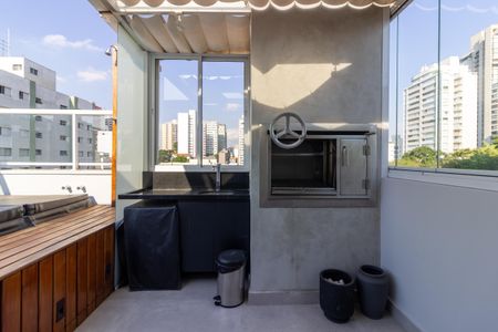 Apartamento à venda com 120m², 3 quartos e 2 vagas Apartamento à venda com 120m², 3 quartos e 2 vagasTerraço