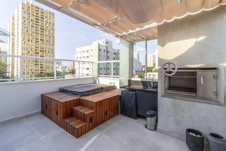 Apartamento à venda com 120m², 3 quartos e 2 vagas Apartamento à venda com 120m², 3 quartos e 2 vagasTerraço