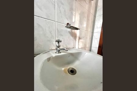 Casa à venda com 264m², 4 quartos e 4 vagas Casa à venda com 264m², 4 quartos e 4 vagasBanheiro de Serviço