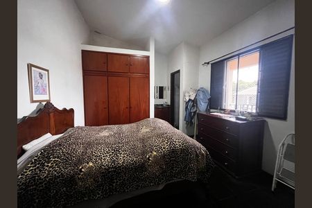 Casa à venda com 264m², 4 quartos e 4 vagas Casa à venda com 264m², 4 quartos e 4 vagasSuíte 2