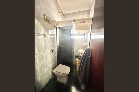 Casa à venda com 264m², 4 quartos e 4 vagas Casa à venda com 264m², 4 quartos e 4 vagasBanheiro Suíte 2