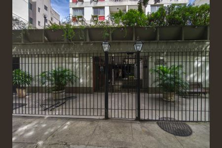 Apartamento à venda com 96m², 3 quartos e 1 vagaFachada e portaria