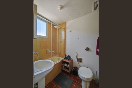 Apartamento à venda com 96m², 3 quartos e 1 vagaBanheiro da Suíte