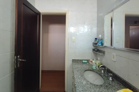 Casa à venda com 400m², 4 quartos e 3 vagasBanheiro Social