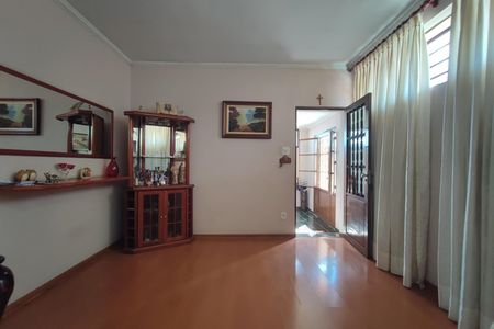 Casa à venda com 400m², 4 quartos e 3 vagasSala