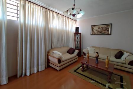 Casa à venda com 400m², 4 quartos e 3 vagasSala