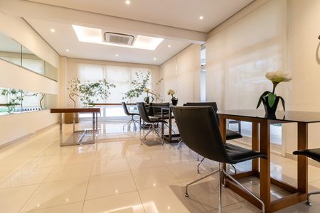 Apartamento para alugar com 70m², 2 quartos e 1 vaga Apartamento para alugar com 70m², 2 quartos e 1 vagaÁrea Comum