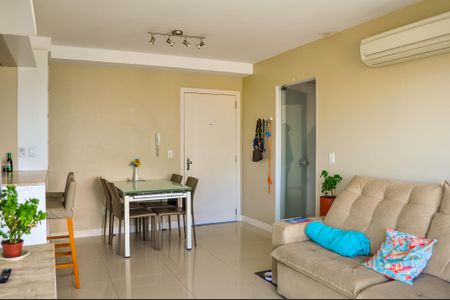 Apartamento à venda com 68m², 2 quartos e 1 vagaSala