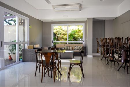 Apartamento à venda com 68m², 2 quartos e 1 vagaÁrea comum