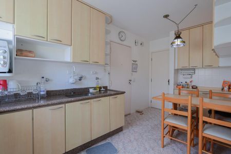 Apartamento à venda com 116m², 3 quartos e 2 vagasCozinha