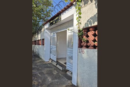 Apartamento para alugar com 45m², 2 quartos e 1 vaga Apartamento para alugar com 45m², 2 quartos e 1 vagaFachada