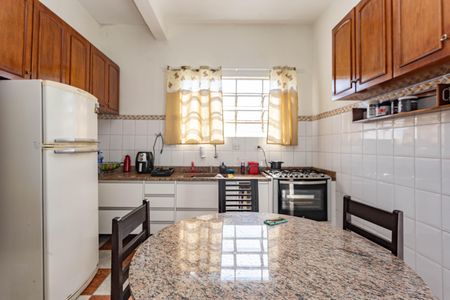 Casa à venda com 360m², 3 quartos e 2 vagas