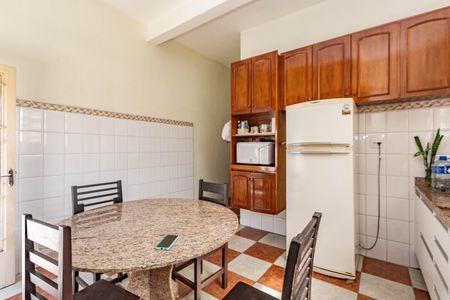 Casa à venda com 360m², 3 quartos e 2 vagas