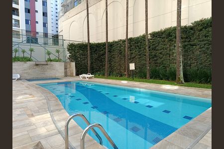 Apartamento à venda com 77m², 2 quartos e 1 vaga Apartamento à venda com 77m², 2 quartos e 1 vagaÁrea comum - Piscina