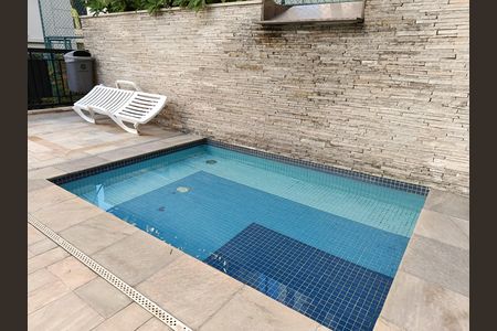 Apartamento à venda com 77m², 2 quartos e 1 vaga Apartamento à venda com 77m², 2 quartos e 1 vagaÁrea comum - Piscina