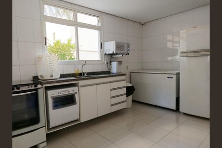 Apartamento à venda com 77m², 2 quartos e 1 vaga Apartamento à venda com 77m², 2 quartos e 1 vagaÁrea comum - Salão de Festas