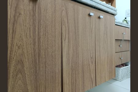 Apartamento à venda com 77m², 2 quartos e 1 vaga Apartamento à venda com 77m², 2 quartos e 1 vagaBanheiro da Suíte 2