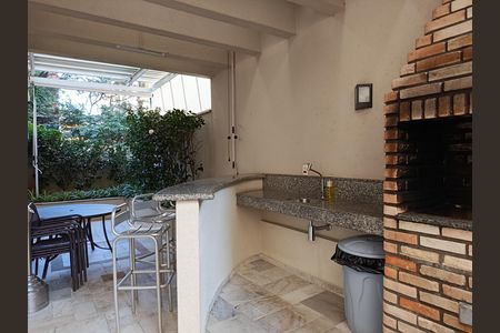 Apartamento à venda com 77m², 2 quartos e 1 vaga Apartamento à venda com 77m², 2 quartos e 1 vagaÁrea comum - Churrasqueira