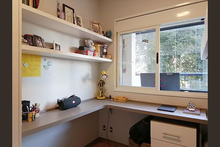 Apartamento à venda com 77m², 2 quartos e 1 vaga Apartamento à venda com 77m², 2 quartos e 1 vagaQuarto