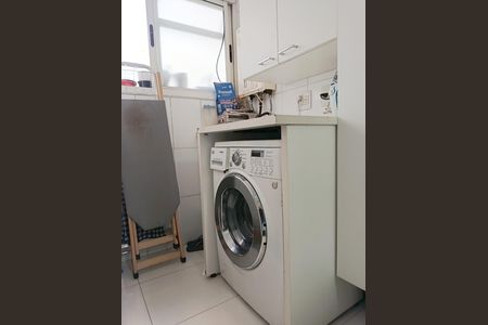Apartamento à venda com 77m², 2 quartos e 1 vaga Apartamento à venda com 77m², 2 quartos e 1 vagaÁrea de Serviço