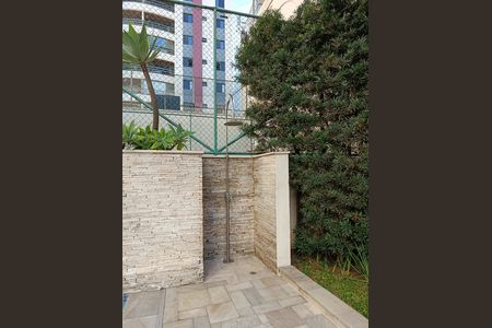 Apartamento à venda com 77m², 2 quartos e 1 vaga Apartamento à venda com 77m², 2 quartos e 1 vagaÁrea comum - Piscina