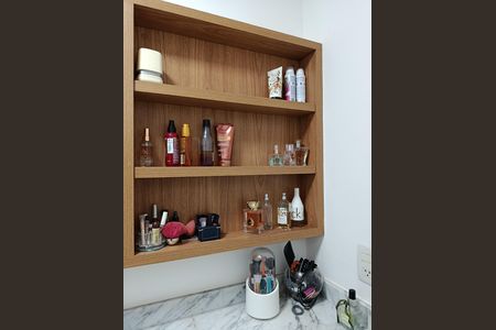 Apartamento à venda com 77m², 2 quartos e 1 vaga Apartamento à venda com 77m², 2 quartos e 1 vagaBanheiro da Suíte 2