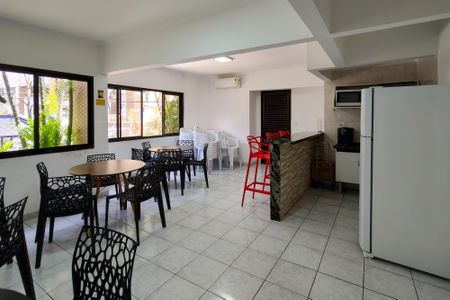 Apartamento para alugar com 110m², 2 quartos e 1 vaga Apartamento para alugar com 110m², 2 quartos e 1 vagaÁrea comum - Salão de festas