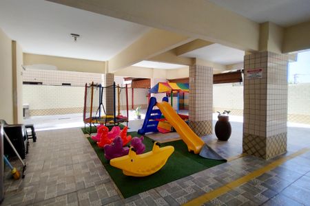 Apartamento para alugar com 110m², 2 quartos e 1 vaga Apartamento para alugar com 110m², 2 quartos e 1 vagaÁrea comum - Playground