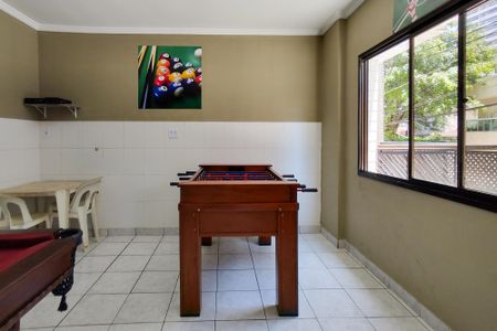 Apartamento para alugar com 110m², 2 quartos e 1 vaga Apartamento para alugar com 110m², 2 quartos e 1 vagaÁrea comum - Salão de jogos