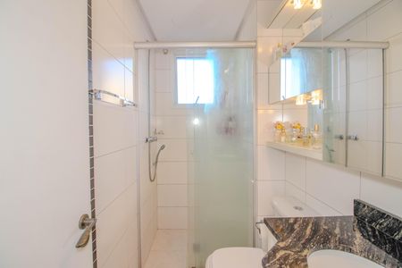 Apartamento à venda com 70m², 2 quartos e 2 vagasBanheiro da Suíte