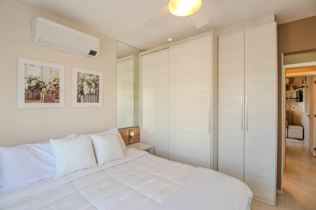 Apartamento à venda com 70m², 2 quartos e 2 vagasSuíte
