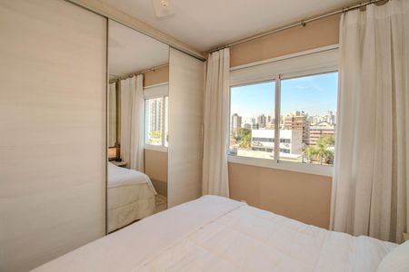 Apartamento à venda com 70m², 2 quartos e 2 vagasSuíte