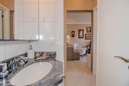 Apartamento à venda com 70m², 2 quartos e 2 vagasBanheiro Social